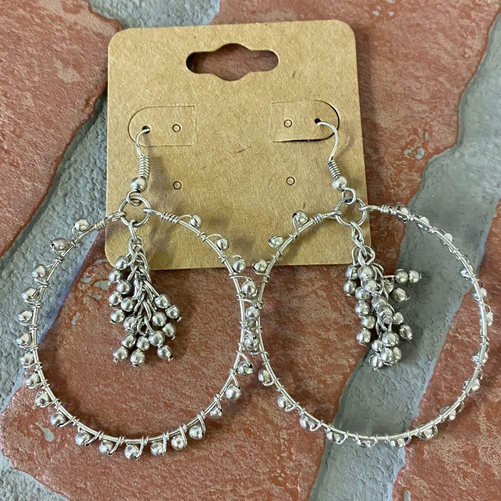 Women’s Large Round Silver Toned Dangle Beaded Earrings Fish Hook Backs.